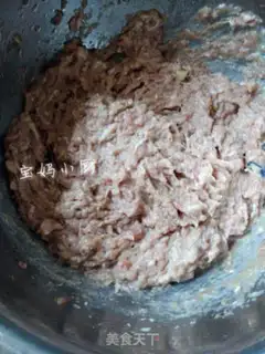 Make Little cabbage pork buns step 10