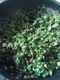 Make Little cabbage pork buns step 11