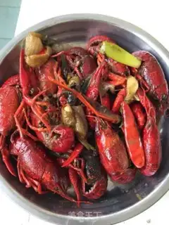 Make Thirteen fragrance lobster step 12