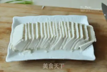 Make Eggs and tofu step 1