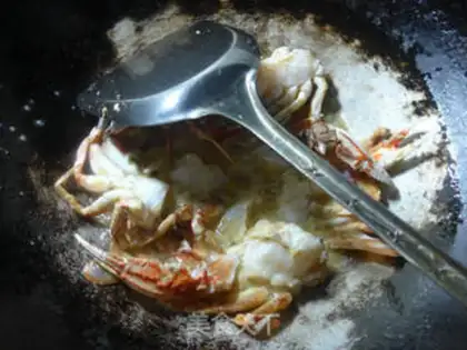 Make Crabs for cuisine step 3