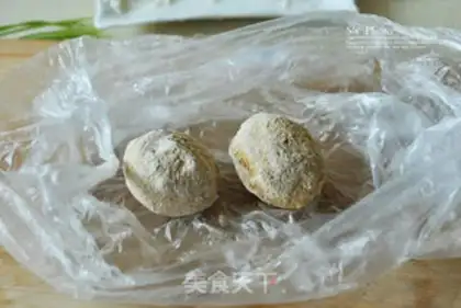 Make Eggs and tofu step 2