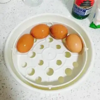 Make Homemade salted eggs step 1