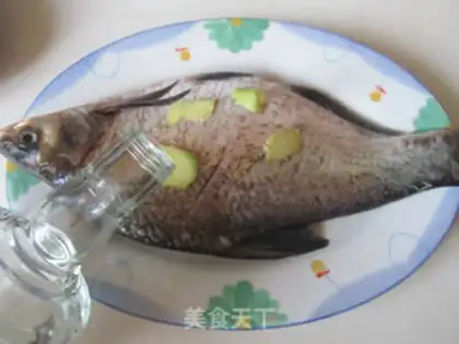 Make Bean petals burn the fish step 1