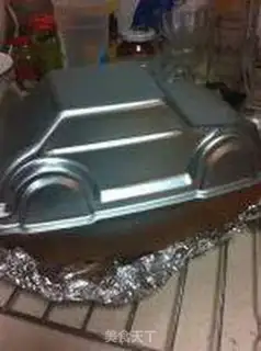 Make Car cake step 9