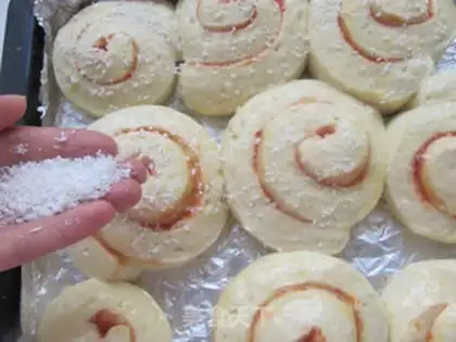 Make Tomato coconut rolls step 11
