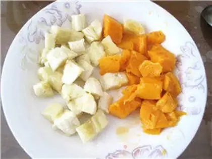 Make Butter fruit birthday cake step 2