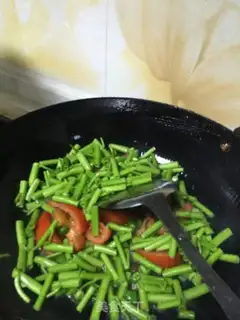Make The pepper tomato and the emptiness step 4