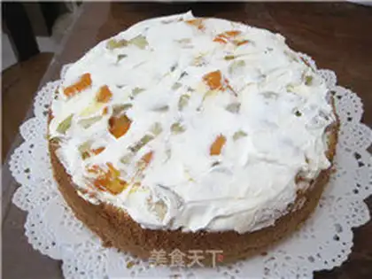 Make Butter fruit birthday cake step 8