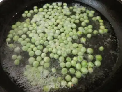 Make Peas cheese soup step 0