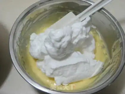 Make Coconut chime cake step 11