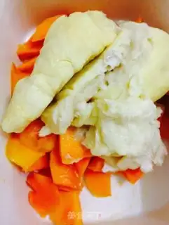 Make The durian mango cake step 3