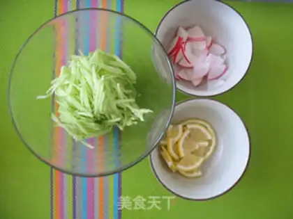 Make Antarctic krill salad step 1