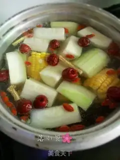 Make Porkbone Light Mountain soup step 2