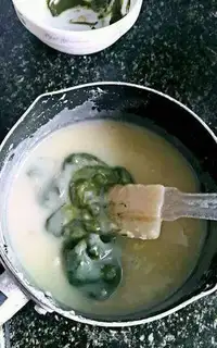 Make Put on tea sauce step 3
