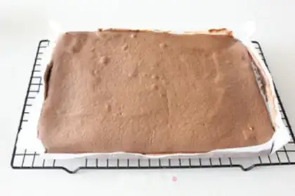 Make Coca-frozen rolls step 18