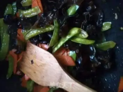 Make Garlic, Dutch carrots step 6