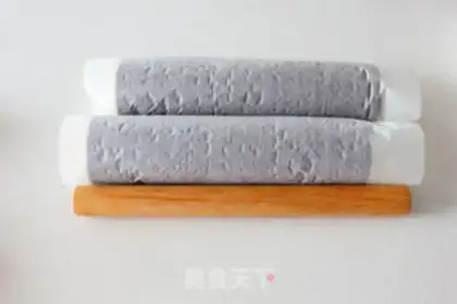 Make Coca-frozen rolls step 23