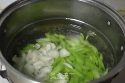 Make The Celery Lily step 3