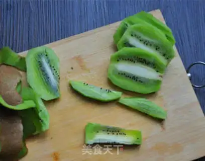 Make Creative fruit platter step 0