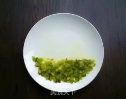 Make Creative fruit platter step 1