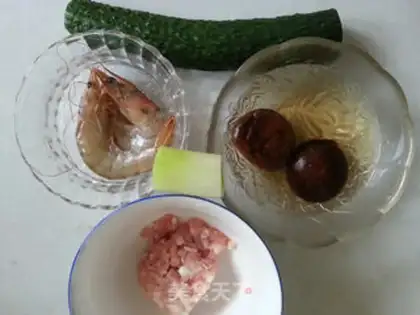Make Shrimp meat cucumber step 0
