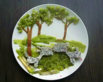Make Creative fruit platter step 6