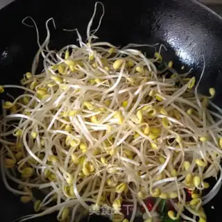Make A bean sprouts fan step 3