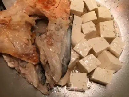 Make Tofu soup for salmon step 3