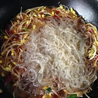 Make A bean sprouts fan step 6