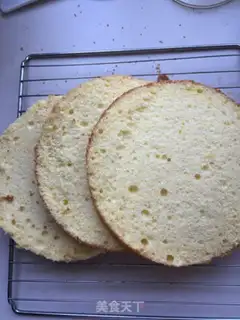 Make The petal bath, the misty cake step 0