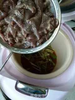 Make Soy soup and liver step 3