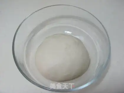 Make The hand tore the strawberry sauce and the sprained bread step 4