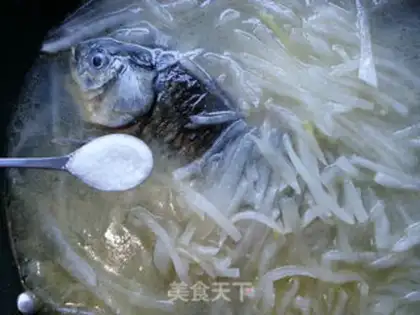 Make Silver silk fish soup step 7