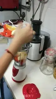 Make Carrot orange apple juice step 4