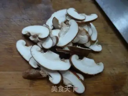 Make The mushrooms and the sprouts step 1