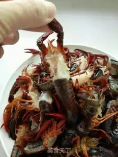 Make Spicy lobster step 1