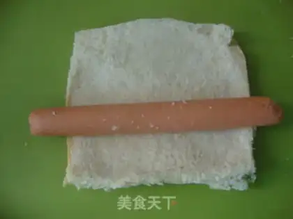Make Toast hot dog step 1