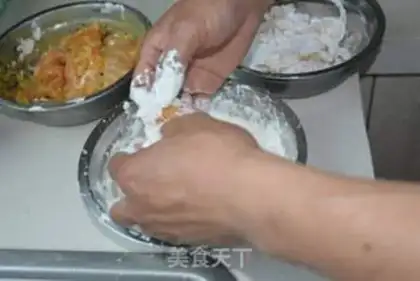 Make A chicken with a lemon step 0
