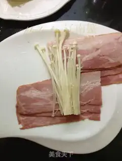 Make Bacon pin roll step 2