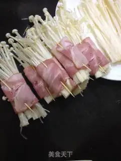 Make Bacon pin roll step 3