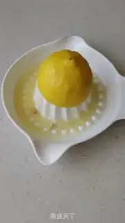 Make Strawberry sauce step 1