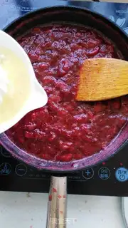 Make Strawberry sauce step 3