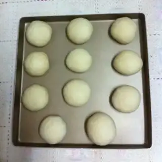 Make Masurila bacon bread step 8