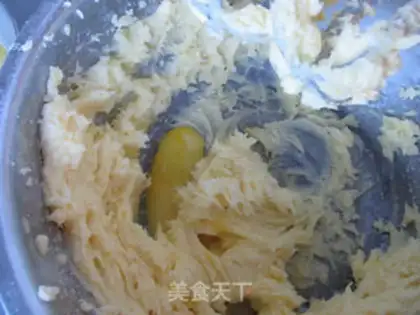 Make Hong Kong pineapple step 5