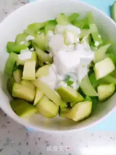 Make Waldorf salad step 3