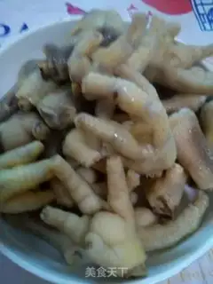 Make Chicken claws with red beers step 0