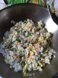 Make Autumn egg fried rice step 9