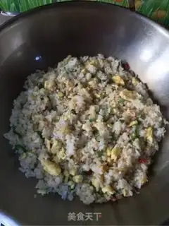 Make Autumn egg fried rice step 10