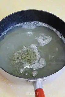 Make The seaweed is cold step 1
